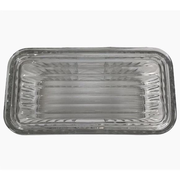 Anchor Hocking 1932 Vintage Design 8.5” Ribbed Clear Glass Fridge Dish with Lid - Picture 3 of 7